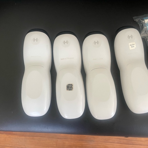 DIRECTV Remote Control Set - Picture 4 of 7